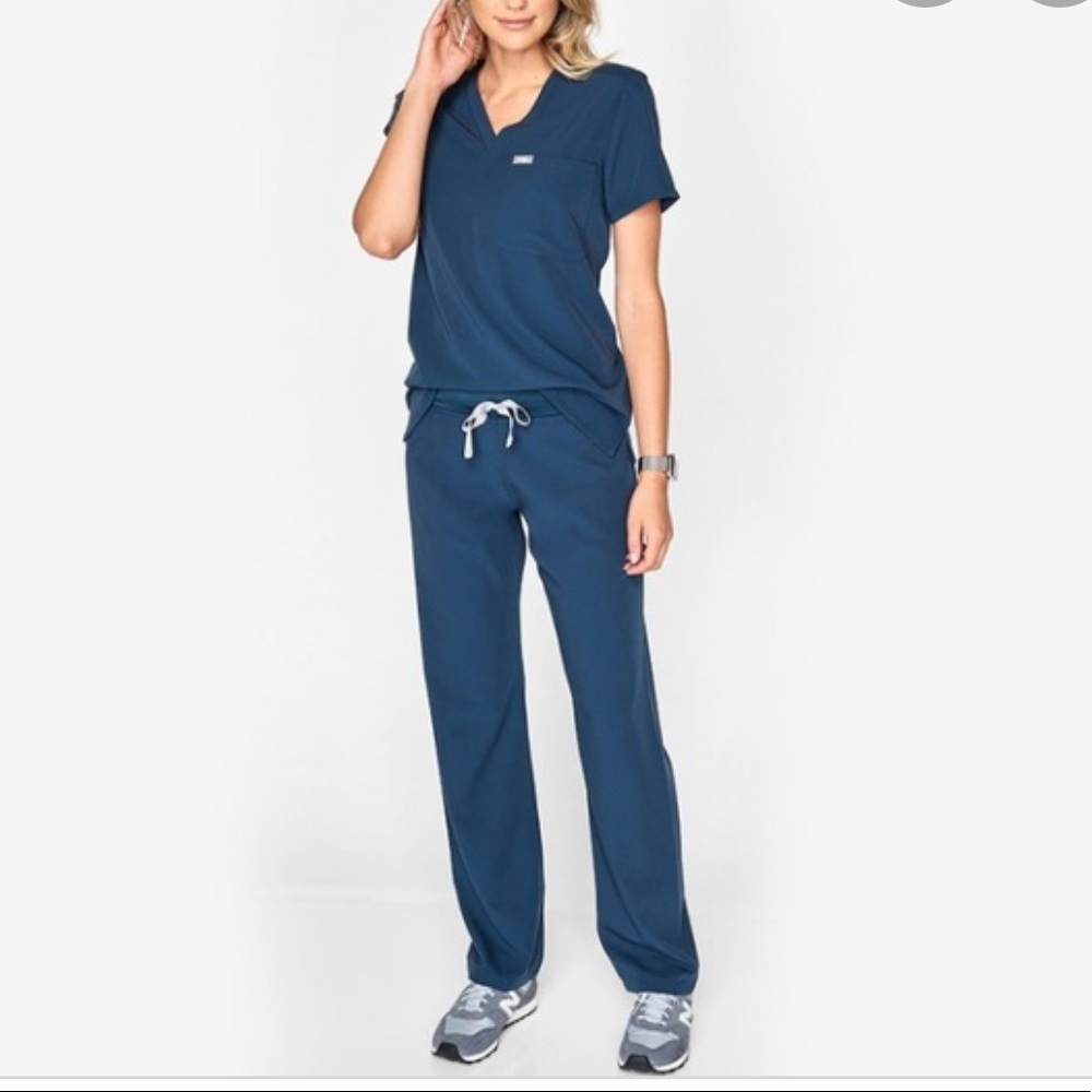 NWT FIGS Dark Harbor Kade Scrub Pants